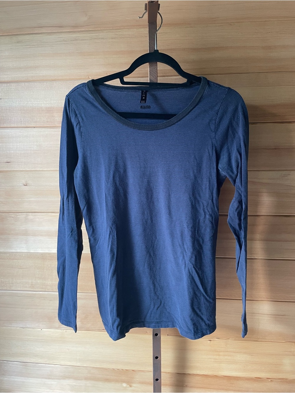 RVCA Navy Long Sleeve Striped Tee Medium